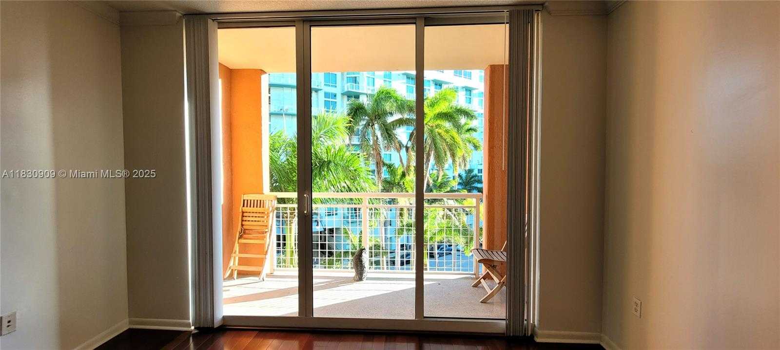 Small Image of 2000 NORTH BAYSHORE DR #509, Miami Number 23