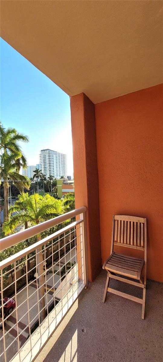 Small Image of 2000 NORTH BAYSHORE DR #509, Miami Number 28