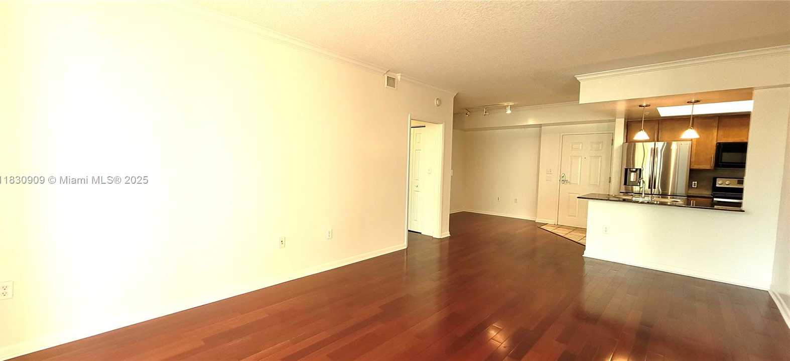 Small Image of 2000 NORTH BAYSHORE DR #509, Miami Number 33