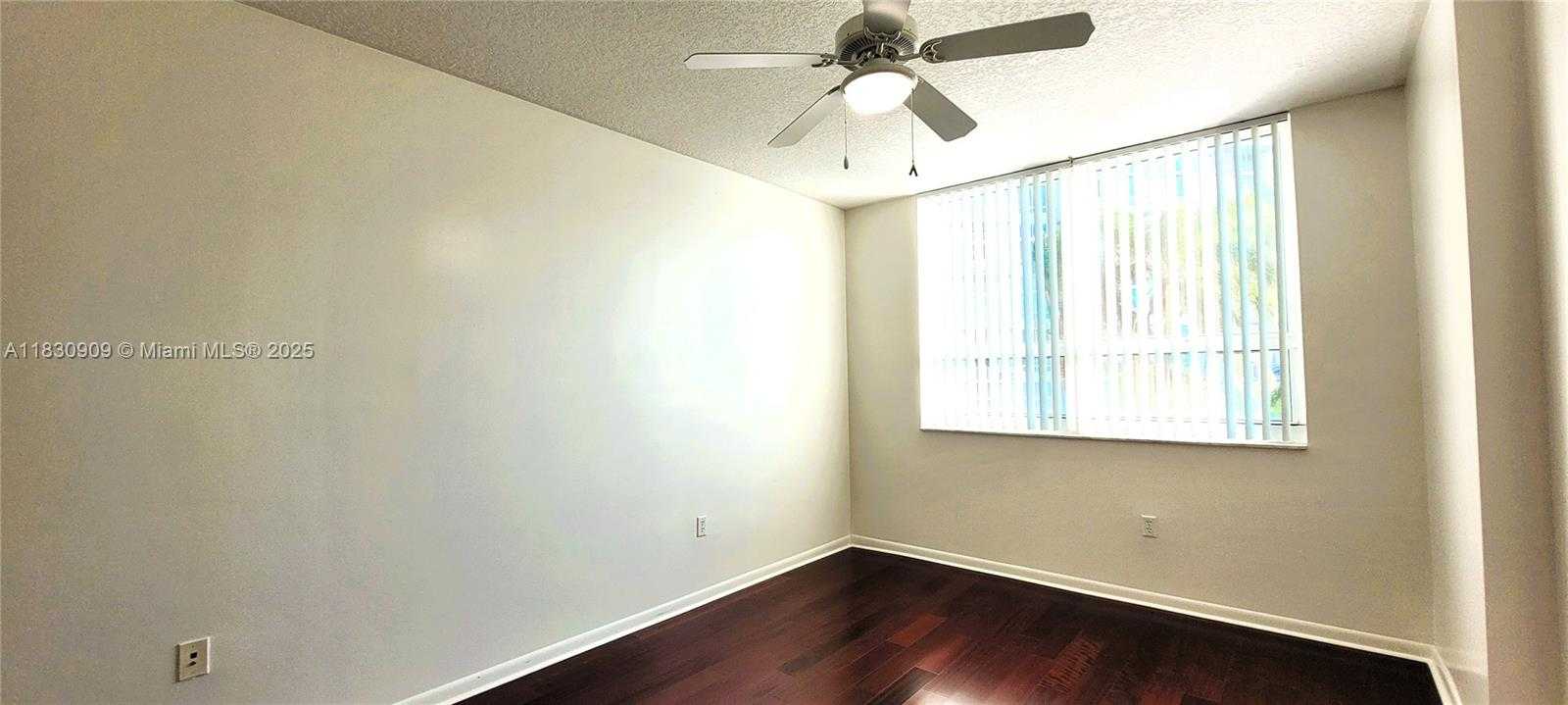 Small Image of 2000 NORTH BAYSHORE DR #509, Miami Number 38