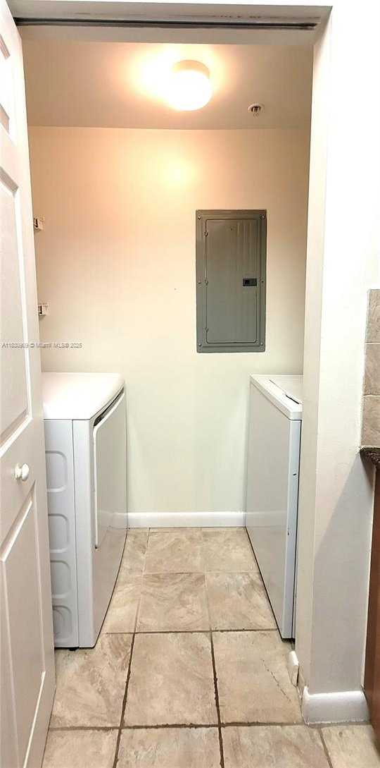 Small Image of 2000 NORTH BAYSHORE DR #509, Miami Number 50