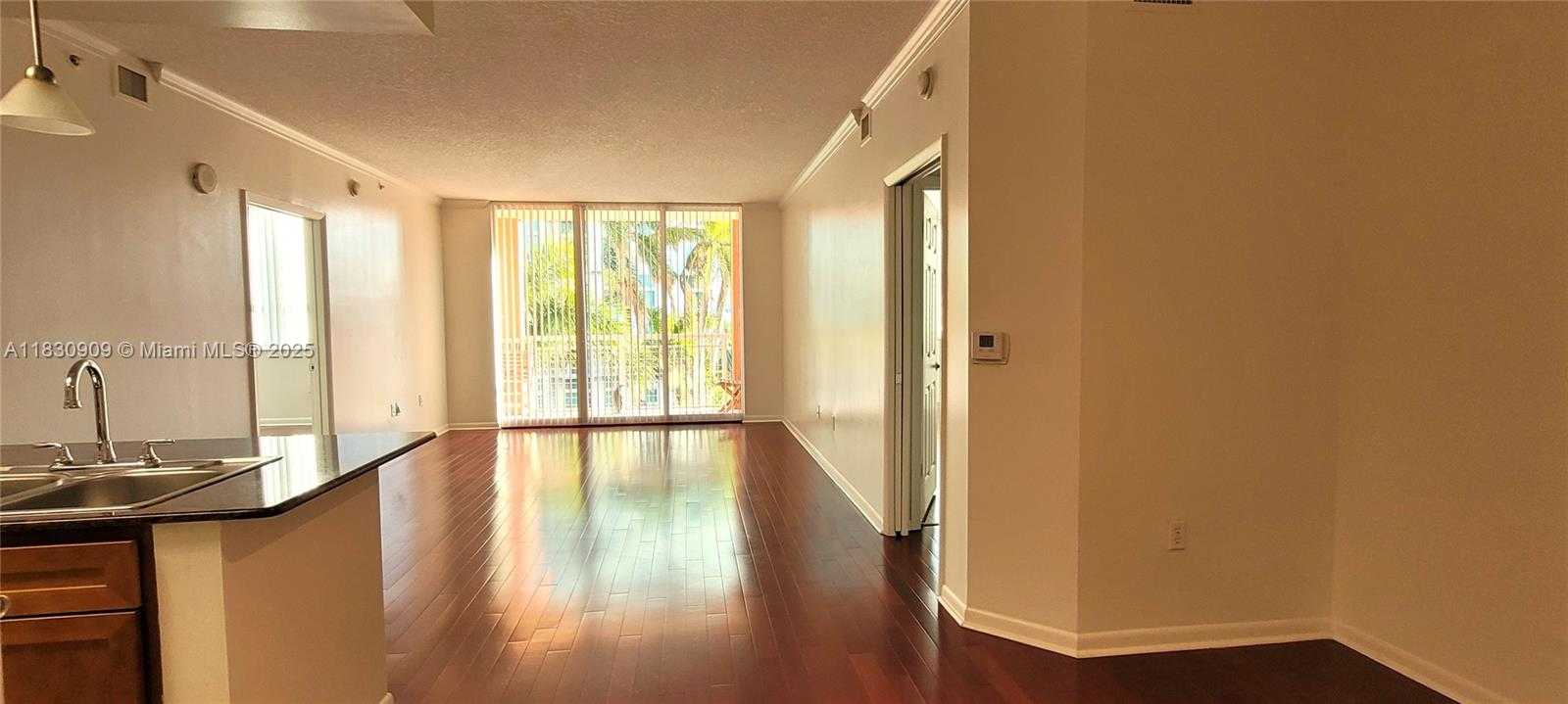 Small Image of 2000 NORTH BAYSHORE DR #509, Miami Number 52