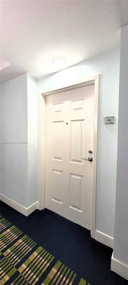 Small Image of 2000 NORTH BAYSHORE DR #509, Miami Number 6