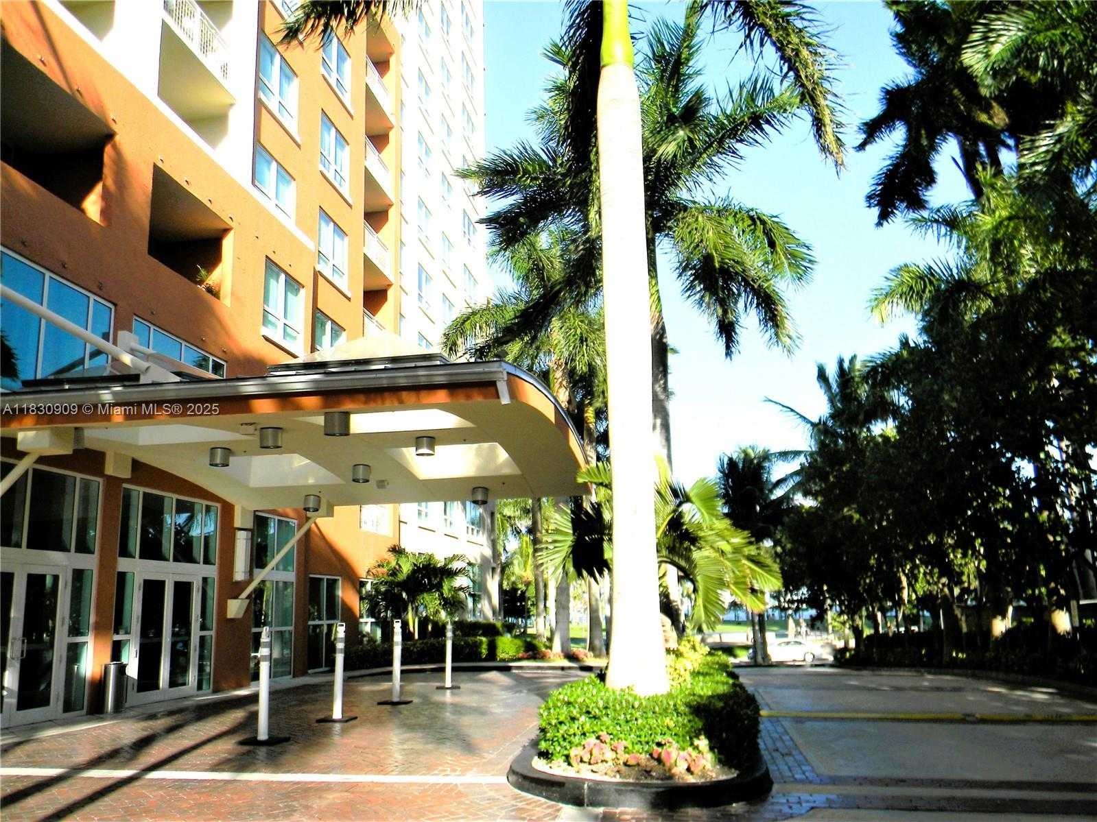 Small Image of 2000 NORTH BAYSHORE DR #509, Miami Number 79