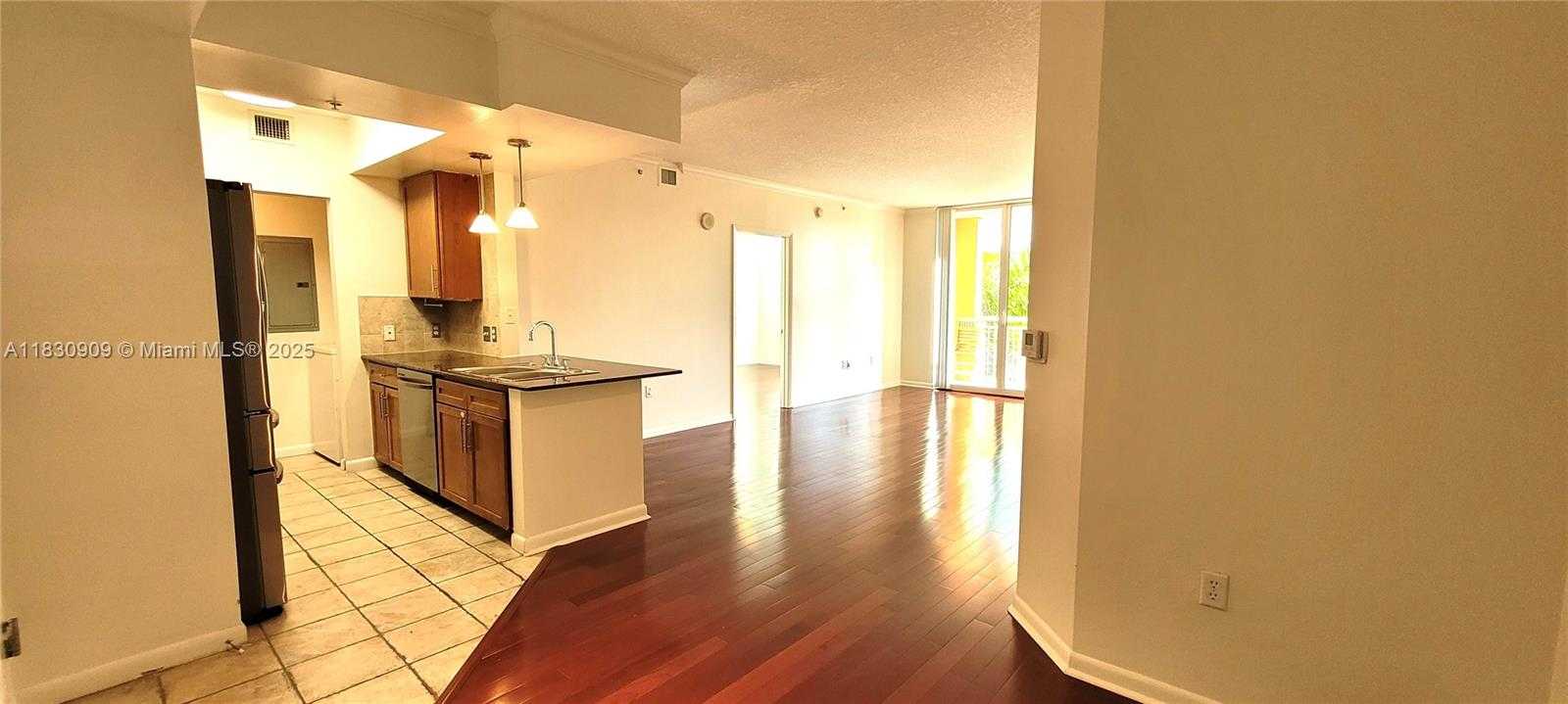 Small Image of 2000 NORTH BAYSHORE DR #509, Miami Number 9