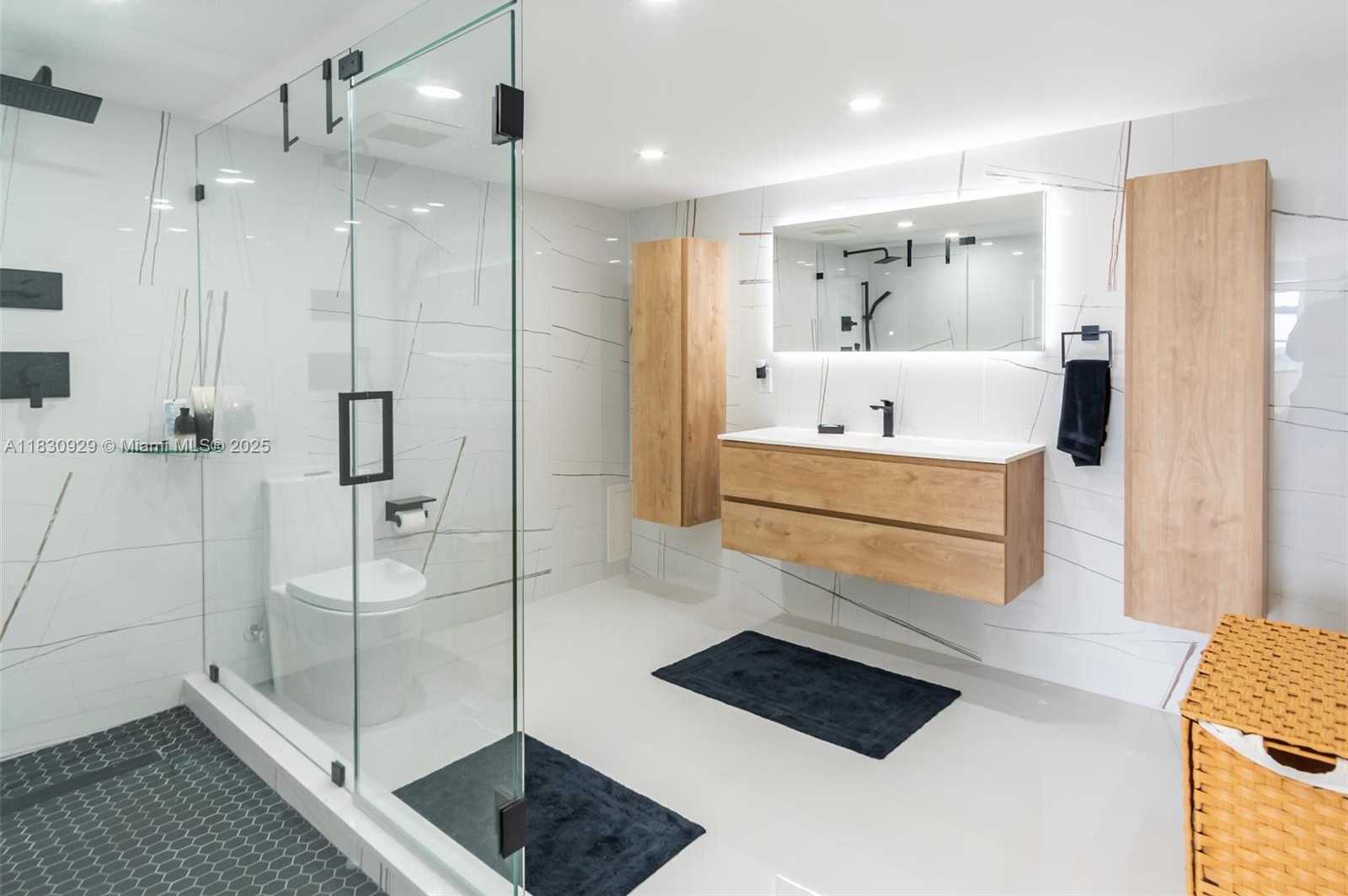 Small Image of 5701 COLLINS AVE #601, Miami Beach Number 7