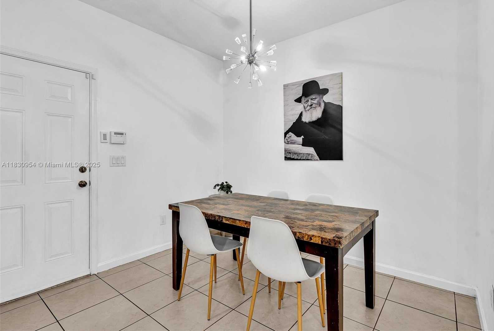 Small Image of 8150 CASCADA ISLES DR, Cooper City Number 25