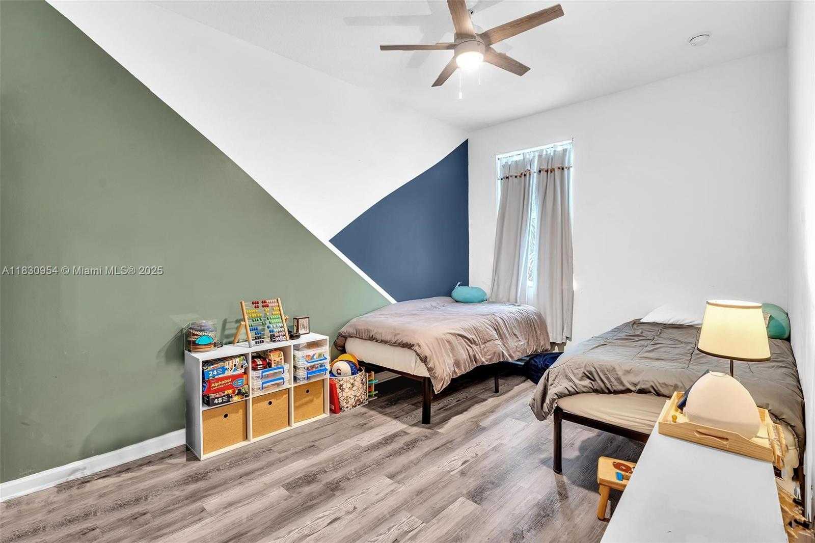 Small Image of 8150 CASCADA ISLES DR, Cooper City Number 29
