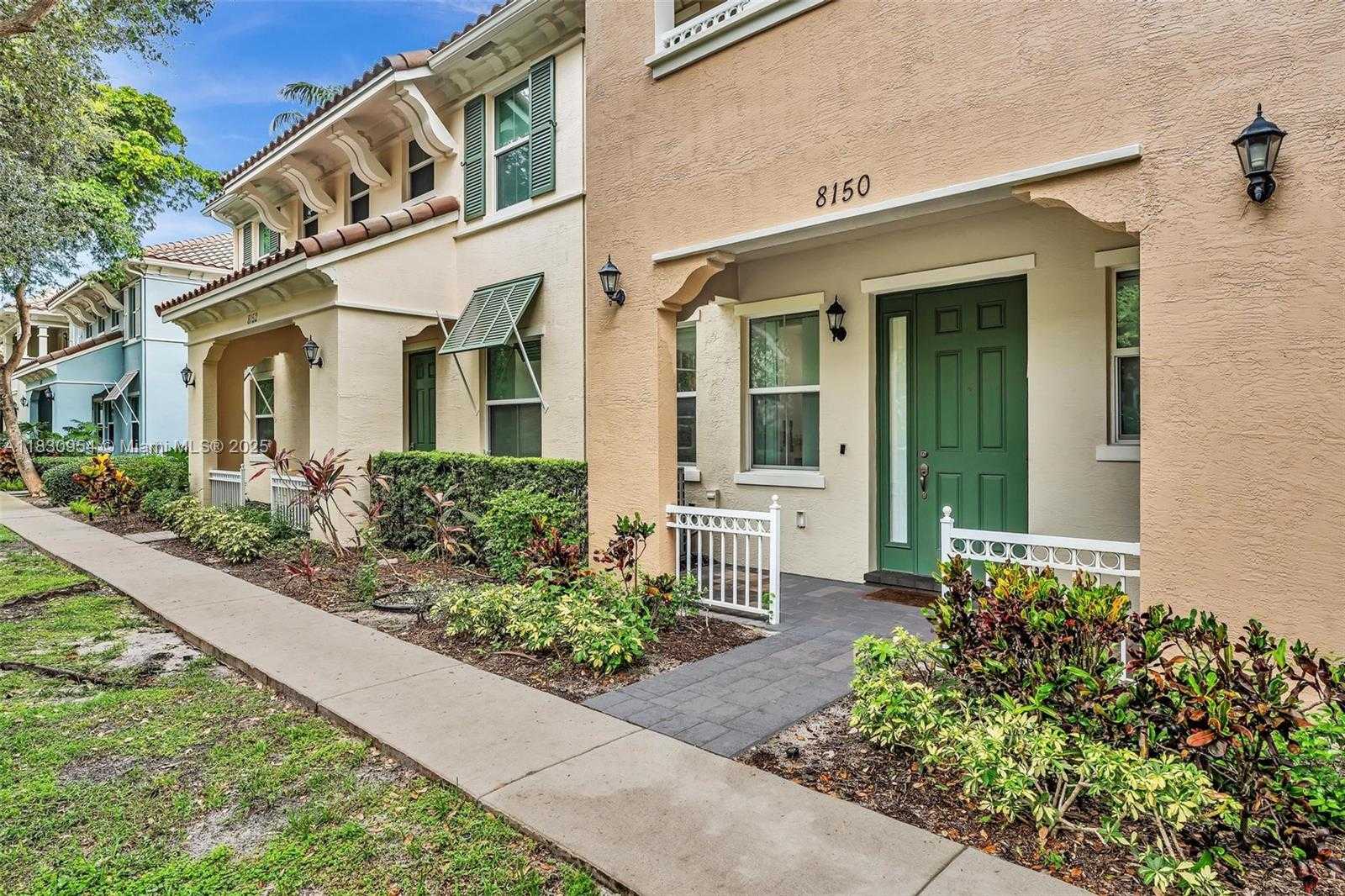 Small Image of 8150 CASCADA ISLES DR, Cooper City Number 3
