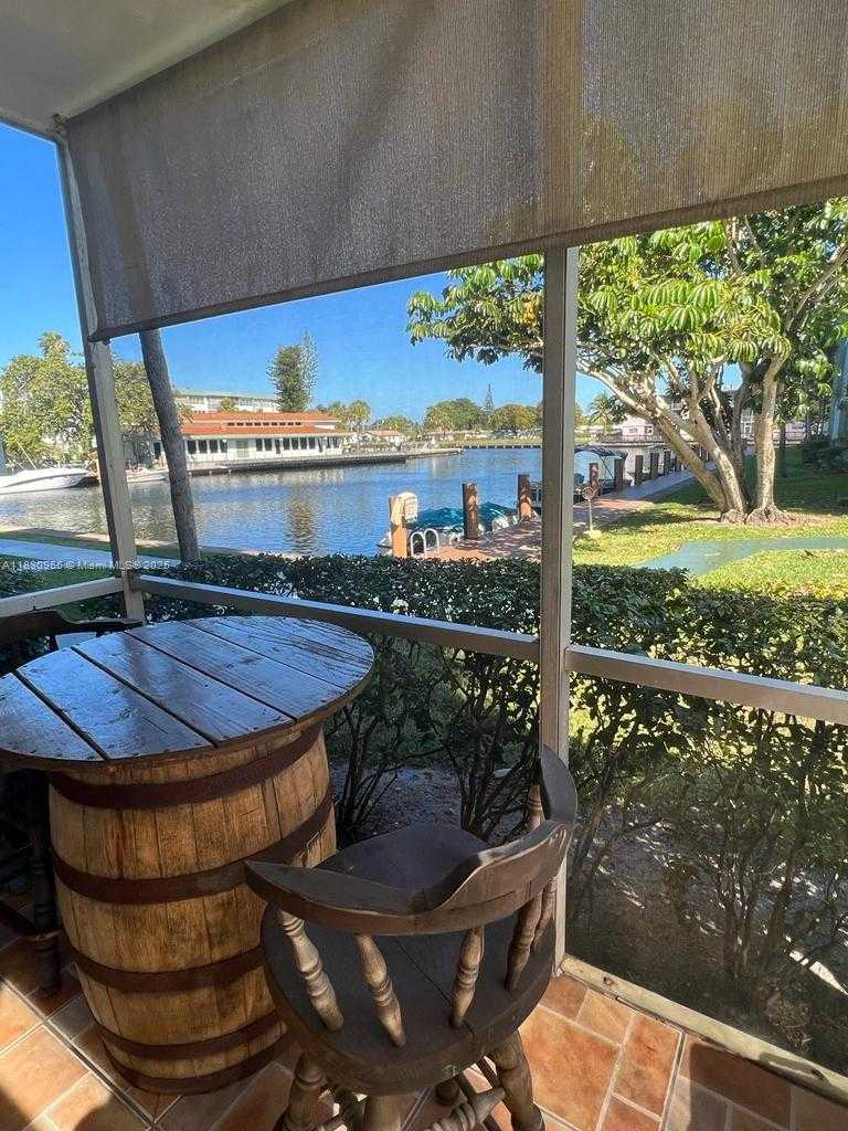 Small Image of 2761 TAFT ST #110, Hollywood Number 12