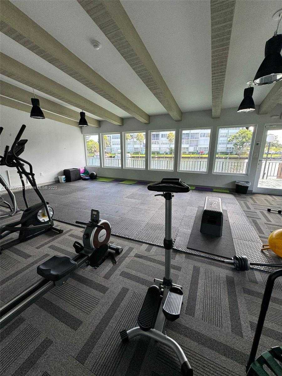 Small Image of 2761 TAFT ST #110, Hollywood Number 20