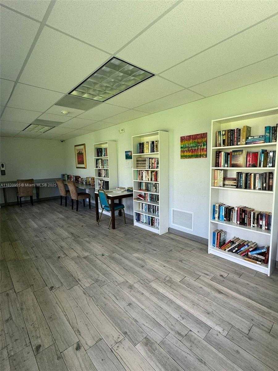 Small Image of 2761 TAFT ST #110, Hollywood Number 21