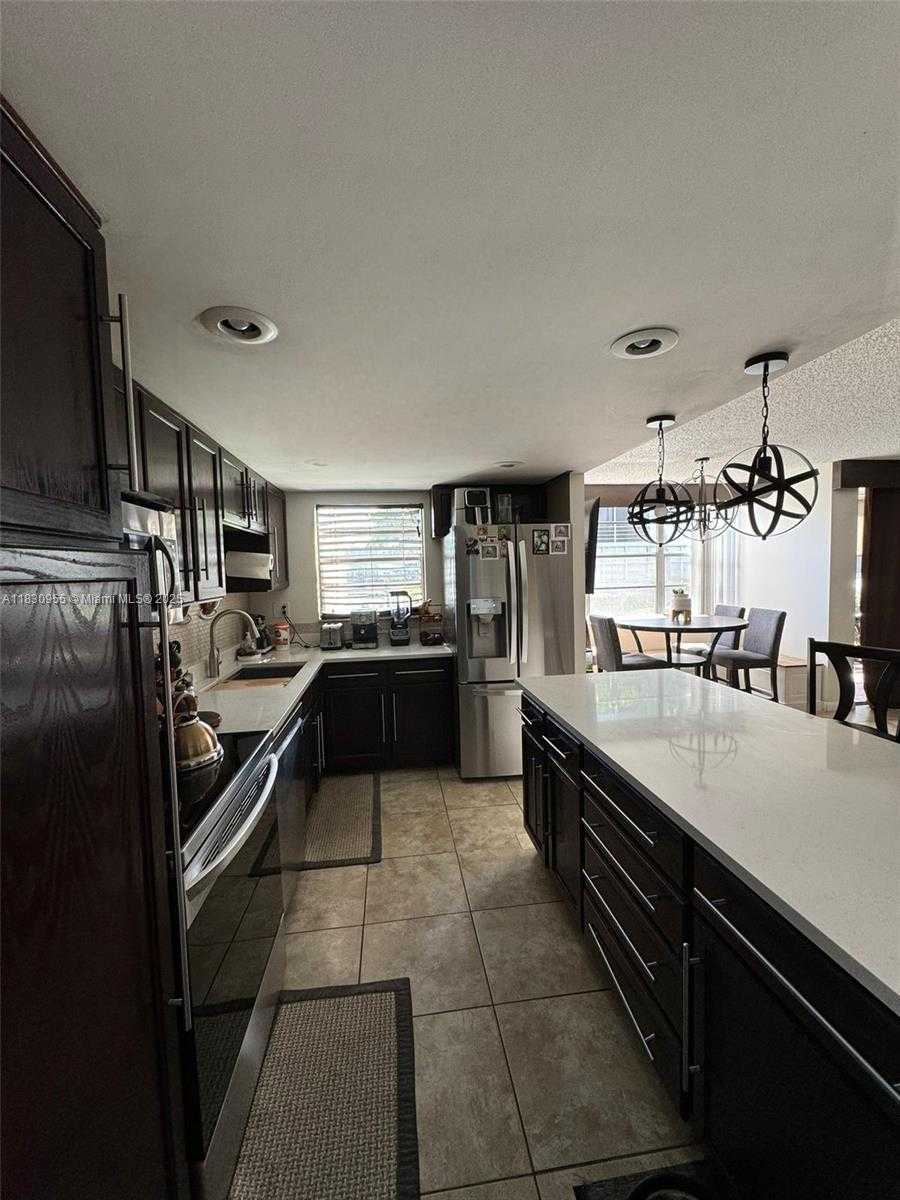 Small Image of 2761 TAFT ST #110, Hollywood Number 6