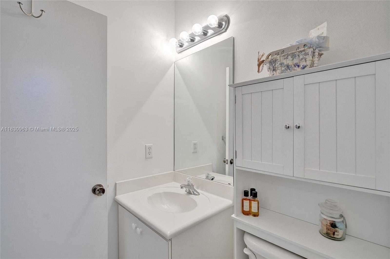 Small Image of 10607 SOUTH WEST 6TH ST #1006, Pembroke Pines Number 12