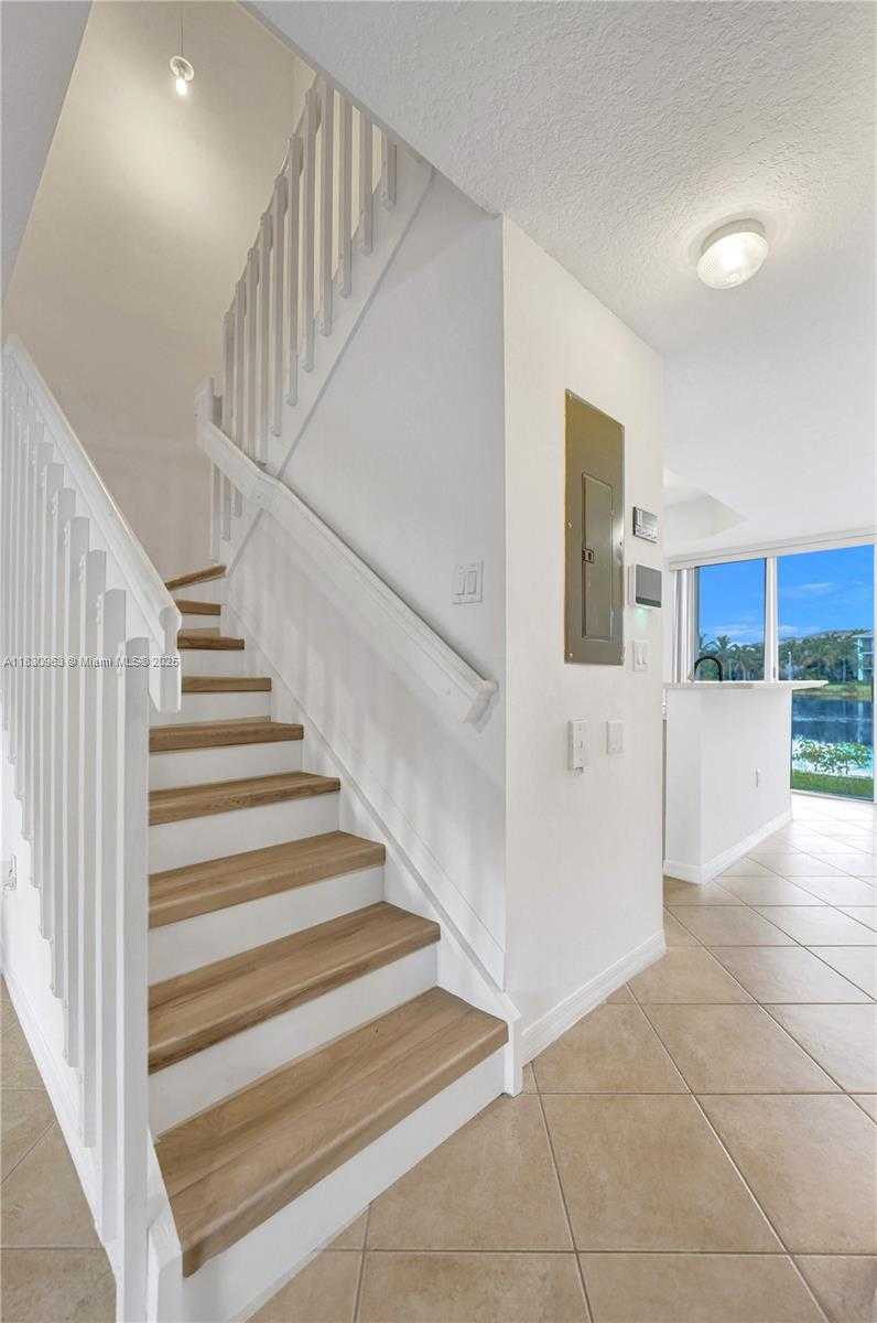 Small Image of 10607 SOUTH WEST 6TH ST #1006, Pembroke Pines Number 3