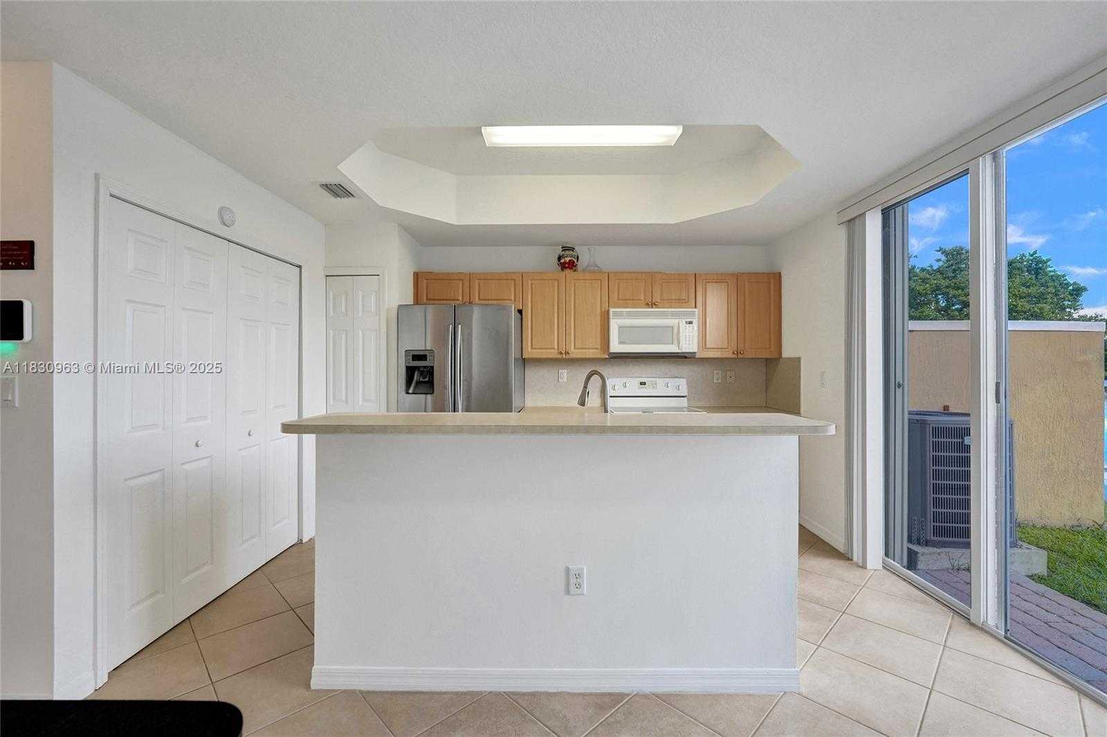 Small Image of 10607 SOUTH WEST 6TH ST #1006, Pembroke Pines Number 38