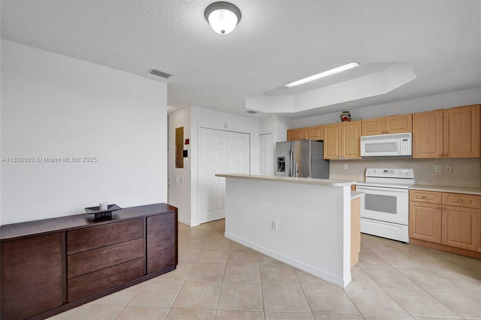 Small Image of 10607 SOUTH WEST 6TH ST #1006, Pembroke Pines Number 39