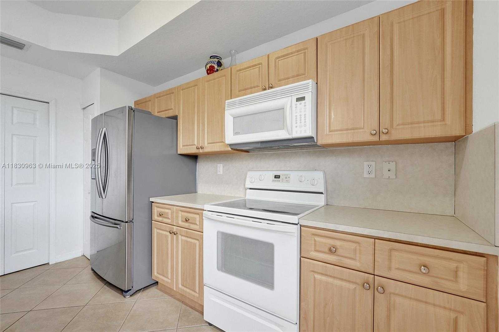 Small Image of 10607 SOUTH WEST 6TH ST #1006, Pembroke Pines Number 50