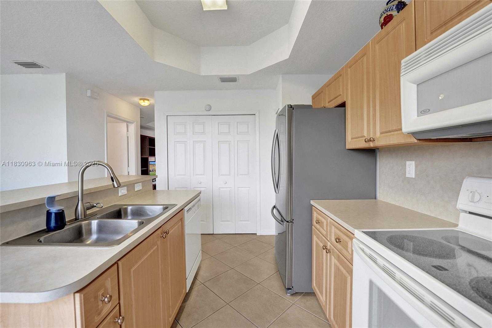 Small Image of 10607 SOUTH WEST 6TH ST #1006, Pembroke Pines Number 51