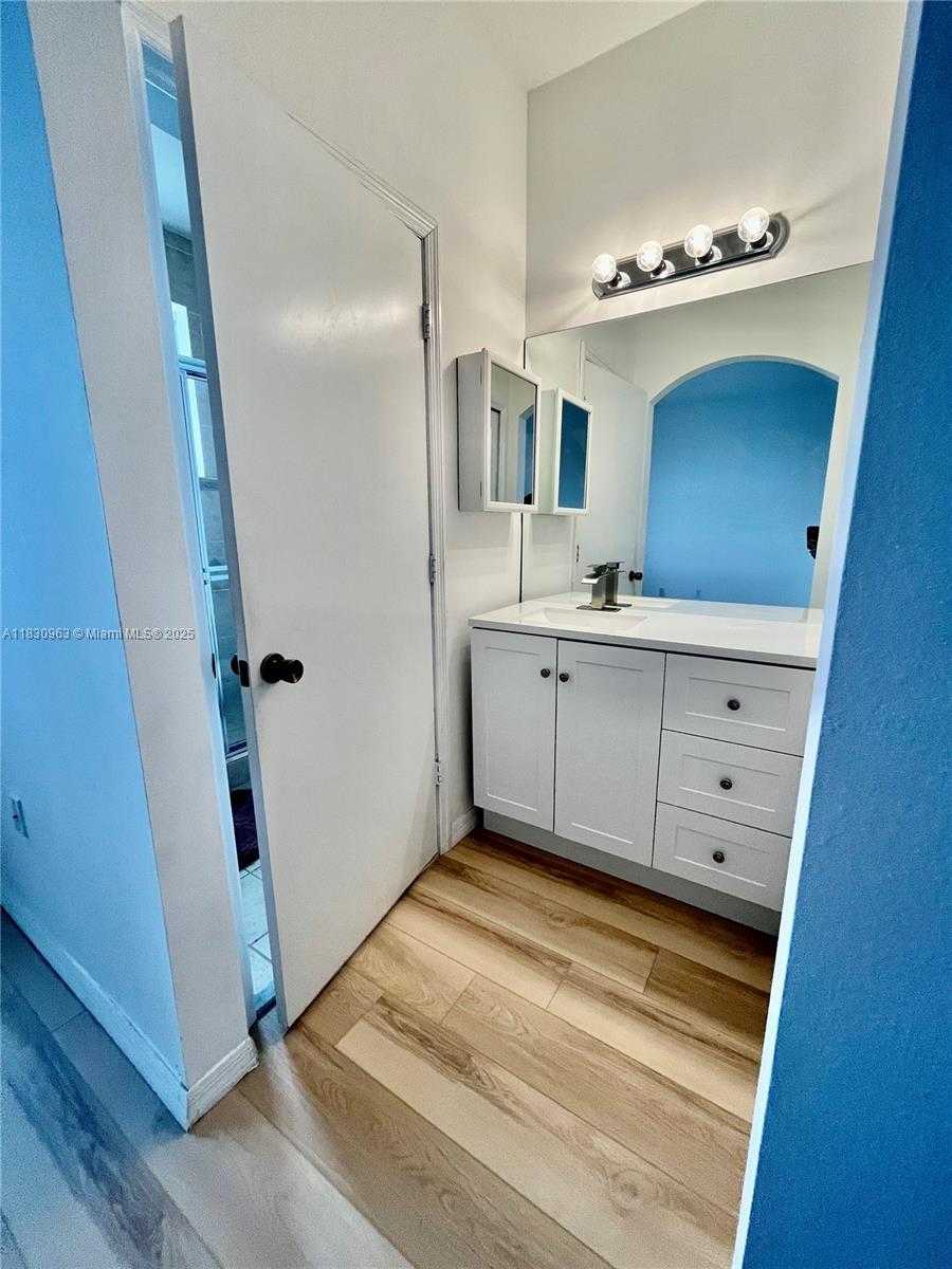 Small Image of 10607 SOUTH WEST 6TH ST #1006, Pembroke Pines Number 6