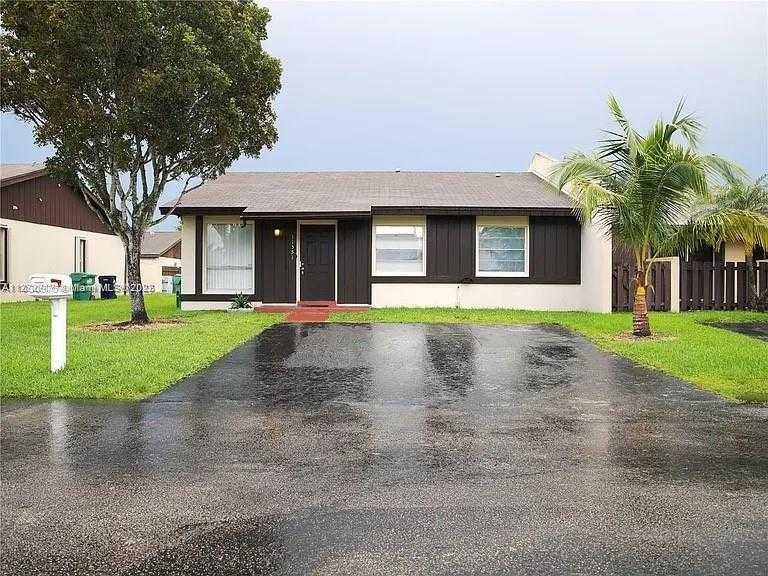 Small Image of 11551 SOUTH WEST 123RD AVE, Miami Number 23