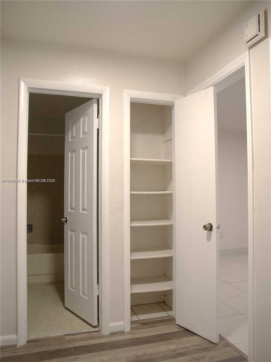 Small Image of 11551 SOUTH WEST 123RD AVE, Miami Number 27