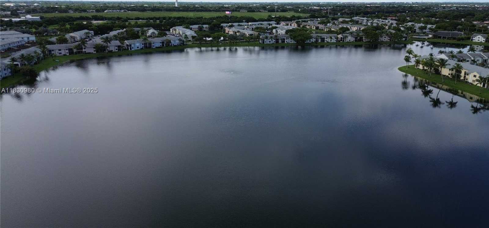 Small Image of 889 HAMILTON DR #889H, Homestead Number 22