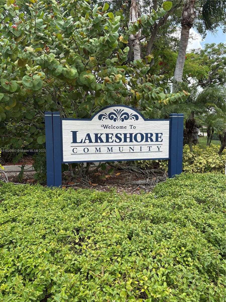 Small Image of 889 HAMILTON DR #889H, Homestead Number 23