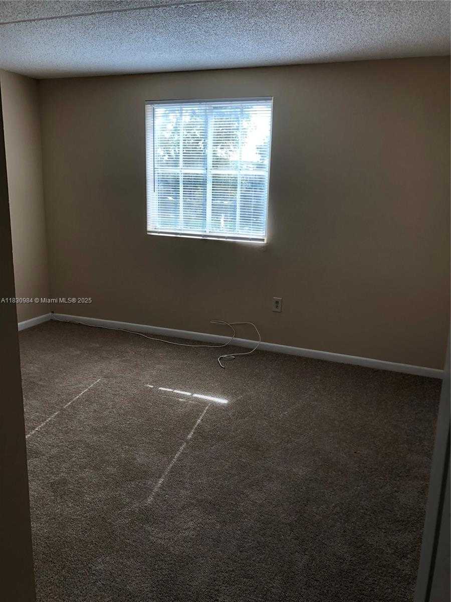 Small Image of 6045 NORTH WEST 186TH ST #103, Hialeah Number 10