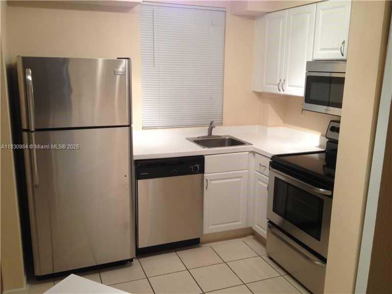 Small Image of 6045 NORTH WEST 186TH ST #103, Hialeah Number 3
