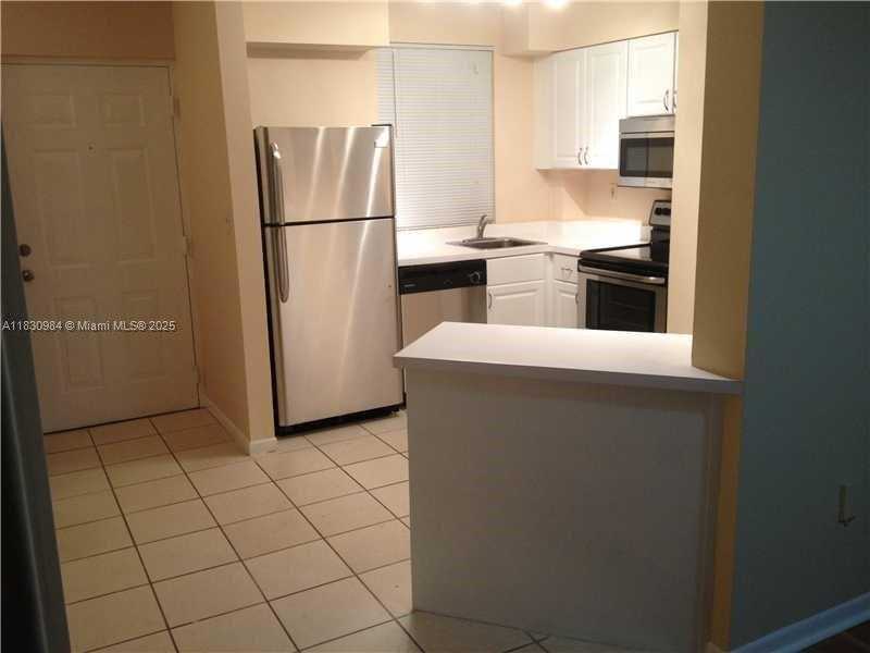 Small Image of 6045 NORTH WEST 186TH ST #103, Hialeah Number 4