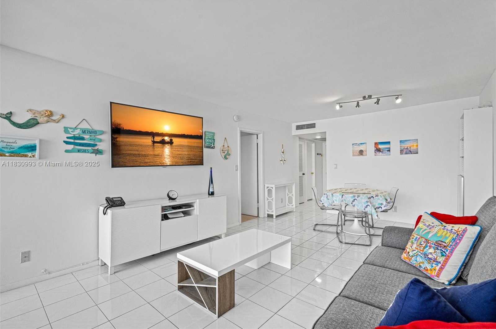 Small Image of 2030 SOUTH OCEAN DR #216, Hallandale Beach Number 15