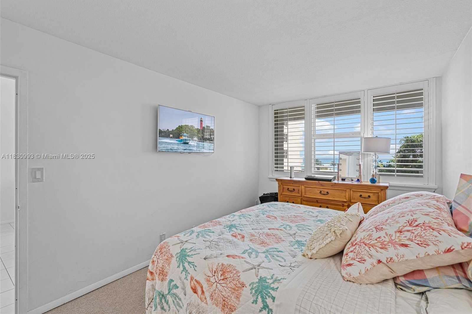 Small Image of 2030 SOUTH OCEAN DR #216, Hallandale Beach Number 21