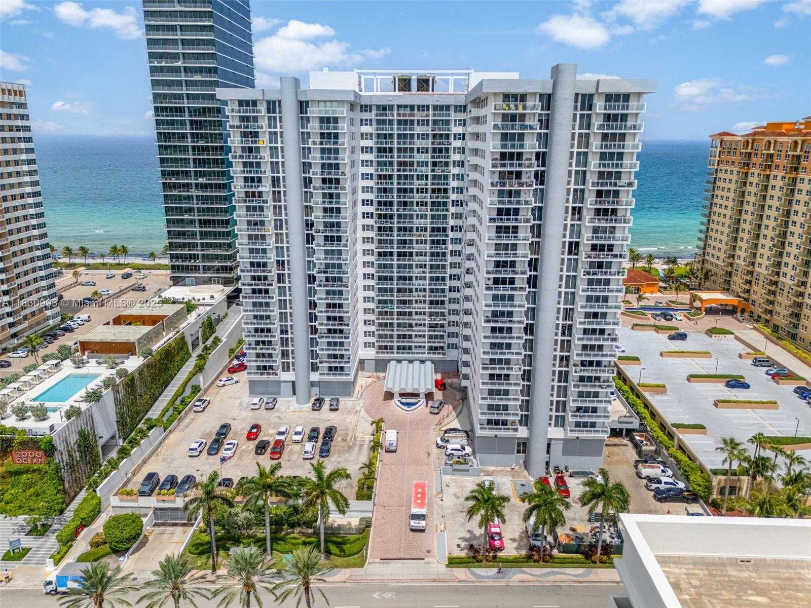 Small Image of 2030 SOUTH OCEAN DR #216, Hallandale Beach Number 3