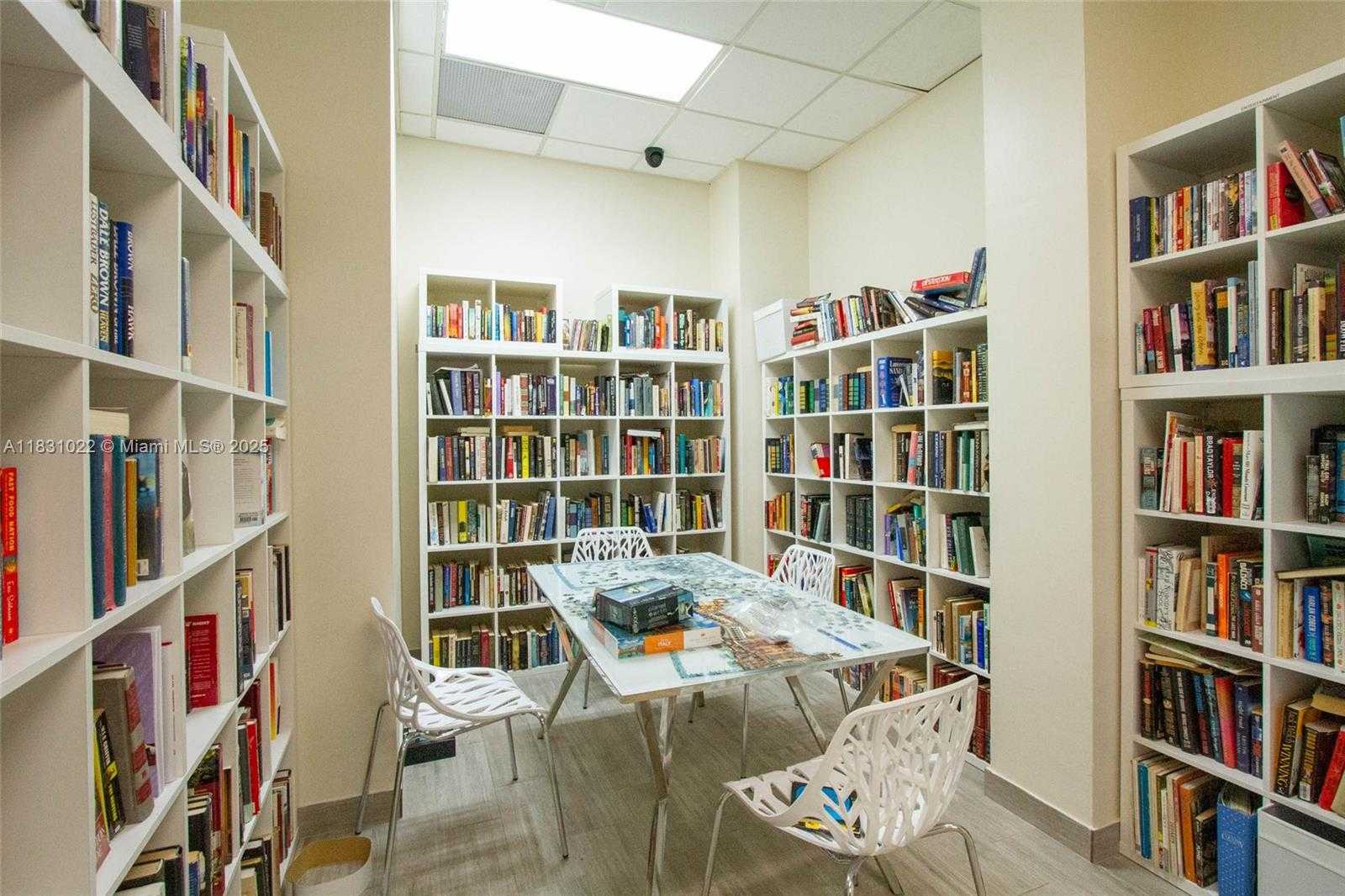 Small Image of 3725 SOUTH OCEAN DR #1514, Hollywood Number 23