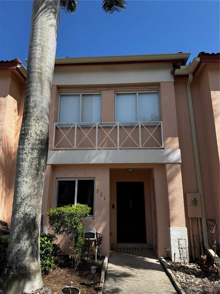 Small Image of 521 NORTH WEST 208TH CIR, Pembroke Pines Number 20
