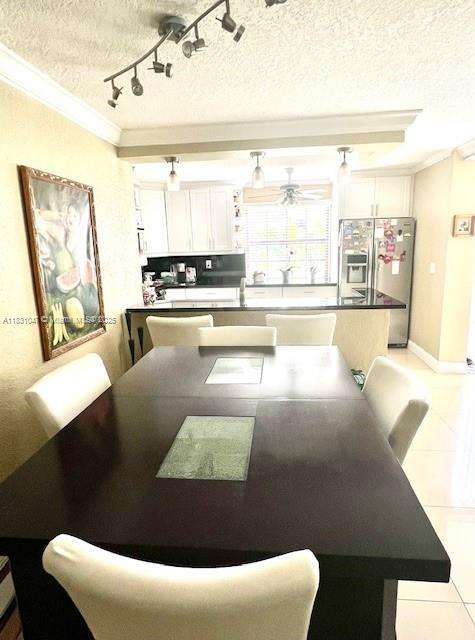 Small Image of 3552 MAGELLAN CIR #122, Aventura Number 14