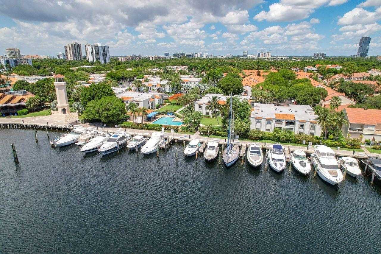 Small Image of 3552 MAGELLAN CIR #122, Aventura Number 41