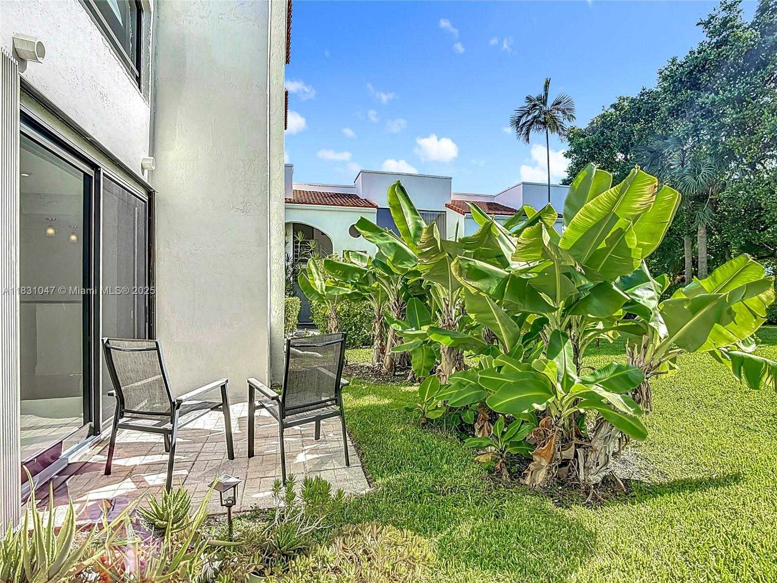 Small Image of 3552 MAGELLAN CIR #122, Aventura Number 49