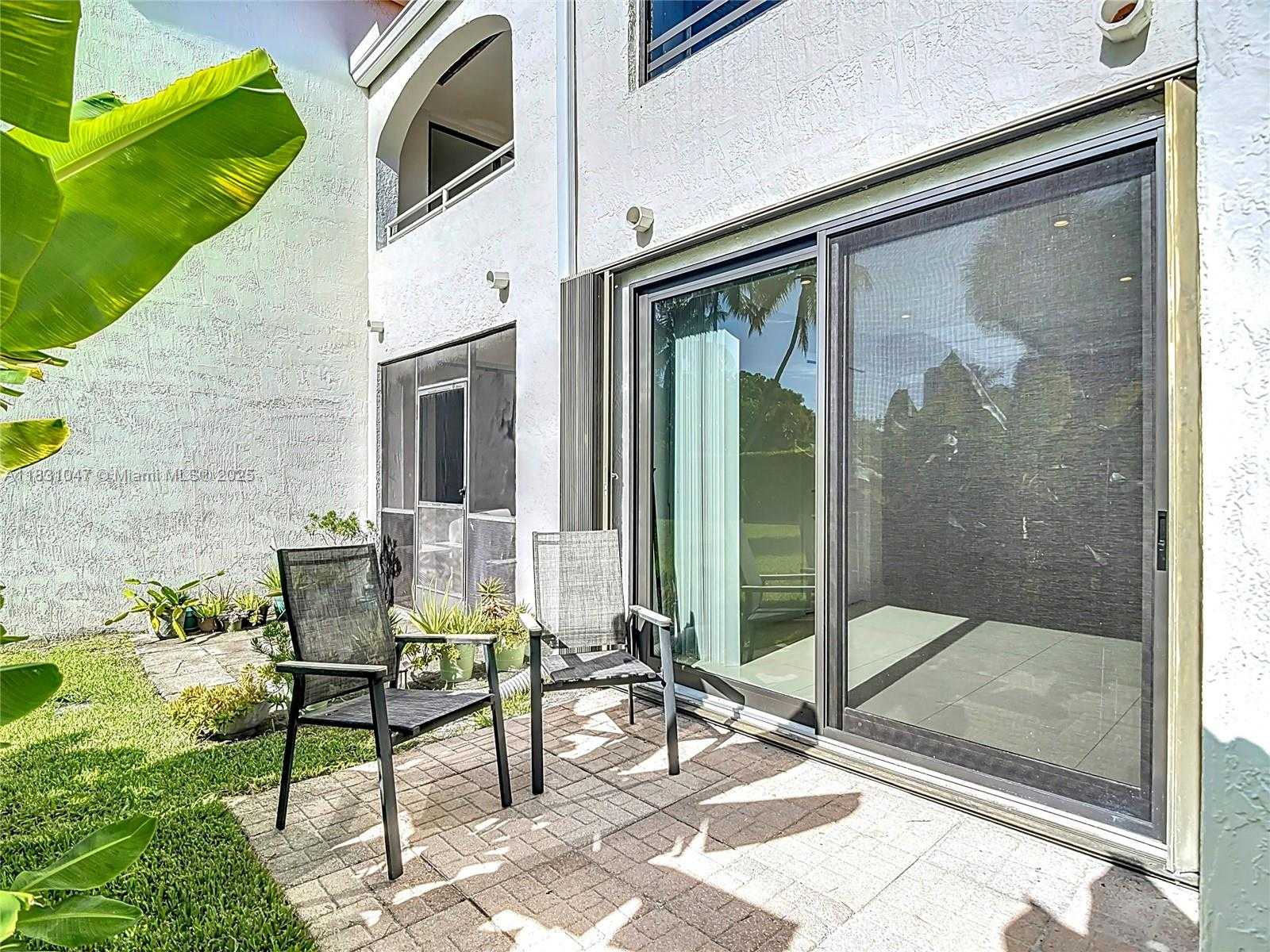 Small Image of 3552 MAGELLAN CIR #122, Aventura Number 50