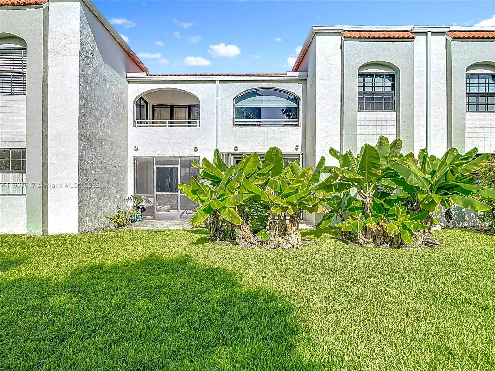 Small Image of 3552 MAGELLAN CIR #122, Aventura Number 52