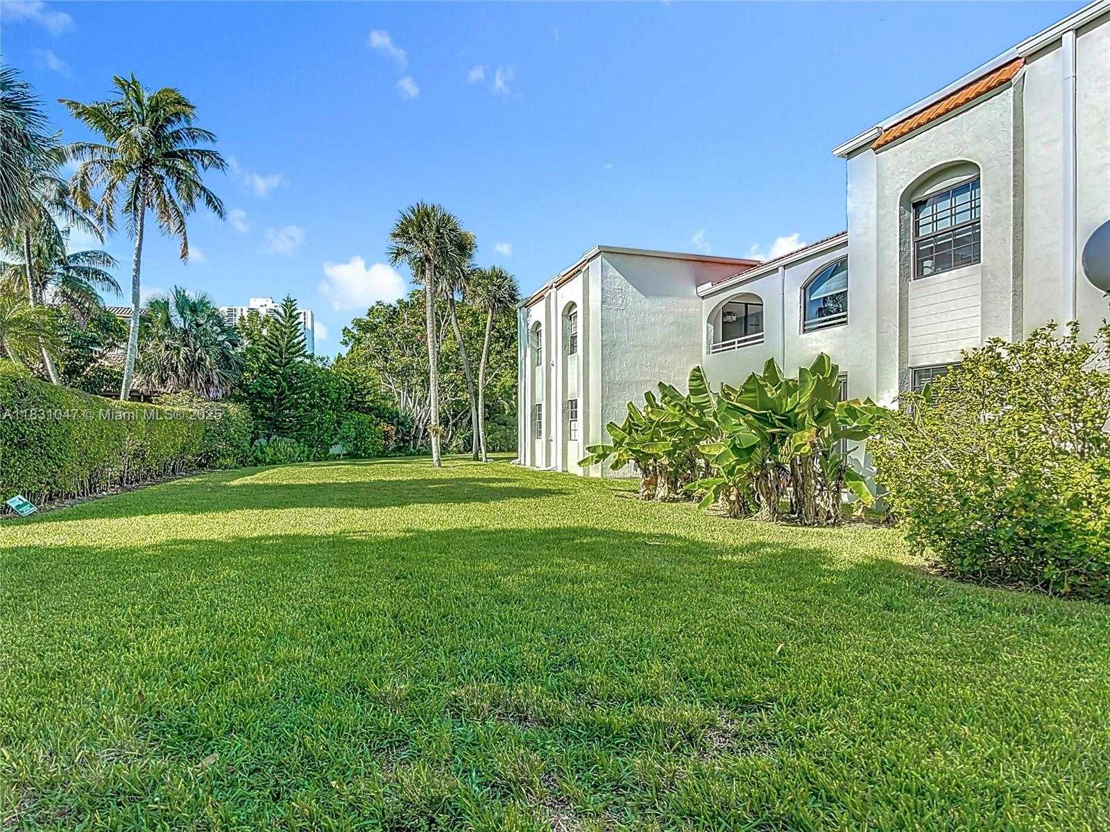 Small Image of 3552 MAGELLAN CIR #122, Aventura Number 53