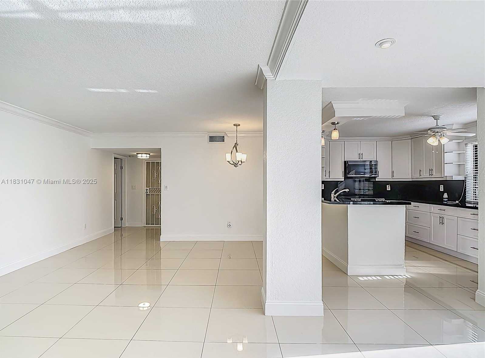 Small Image of 3552 MAGELLAN CIR #122, Aventura Number 56