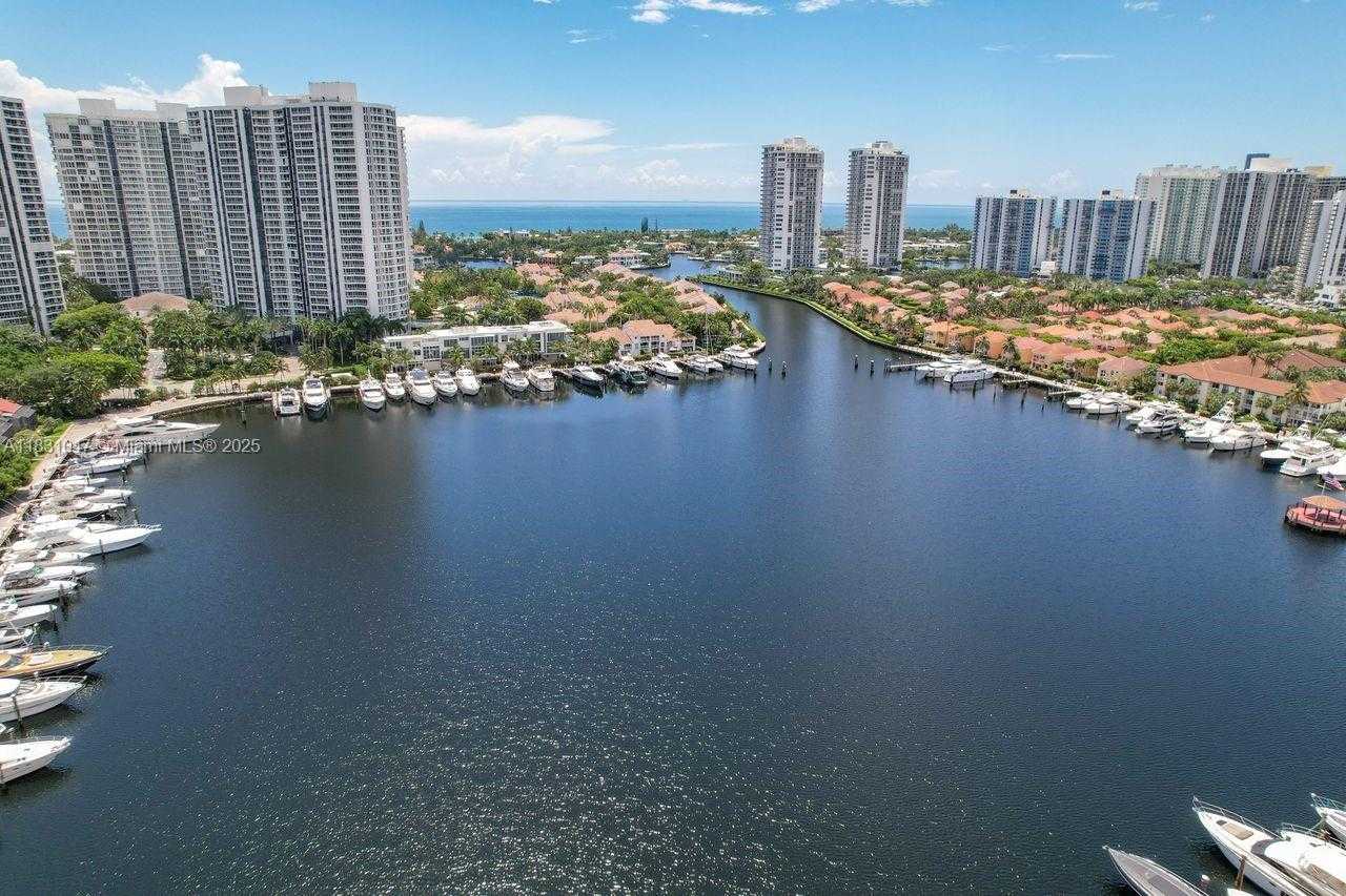 Small Image of 3552 MAGELLAN CIR #122, Aventura Number 6