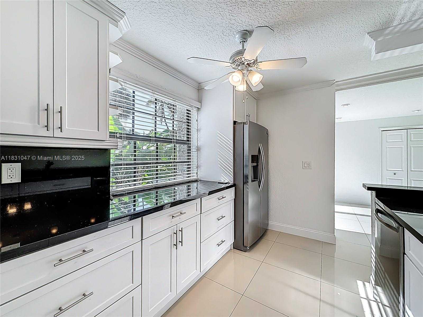 Small Image of 3552 MAGELLAN CIR #122, Aventura Number 61