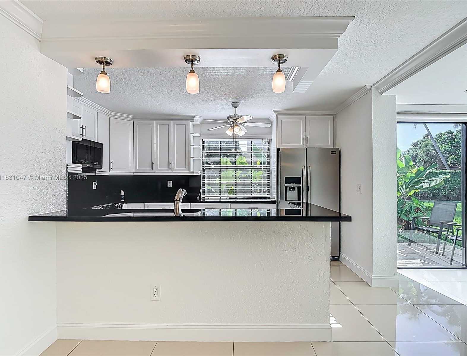 Small Image of 3552 MAGELLAN CIR #122, Aventura Number 62