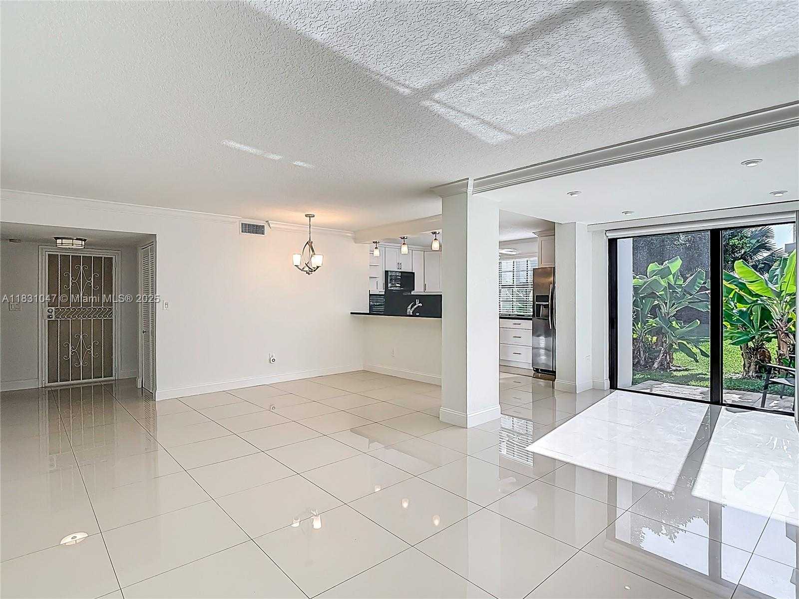 Small Image of 3552 MAGELLAN CIR #122, Aventura Number 70