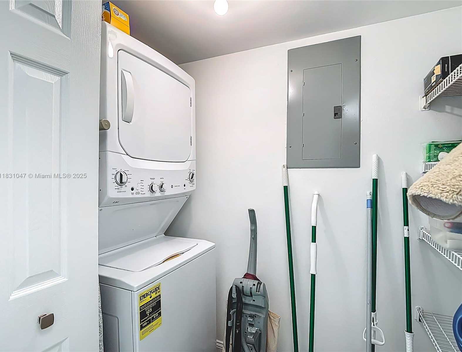 Small Image of 3552 MAGELLAN CIR #122, Aventura Number 76
