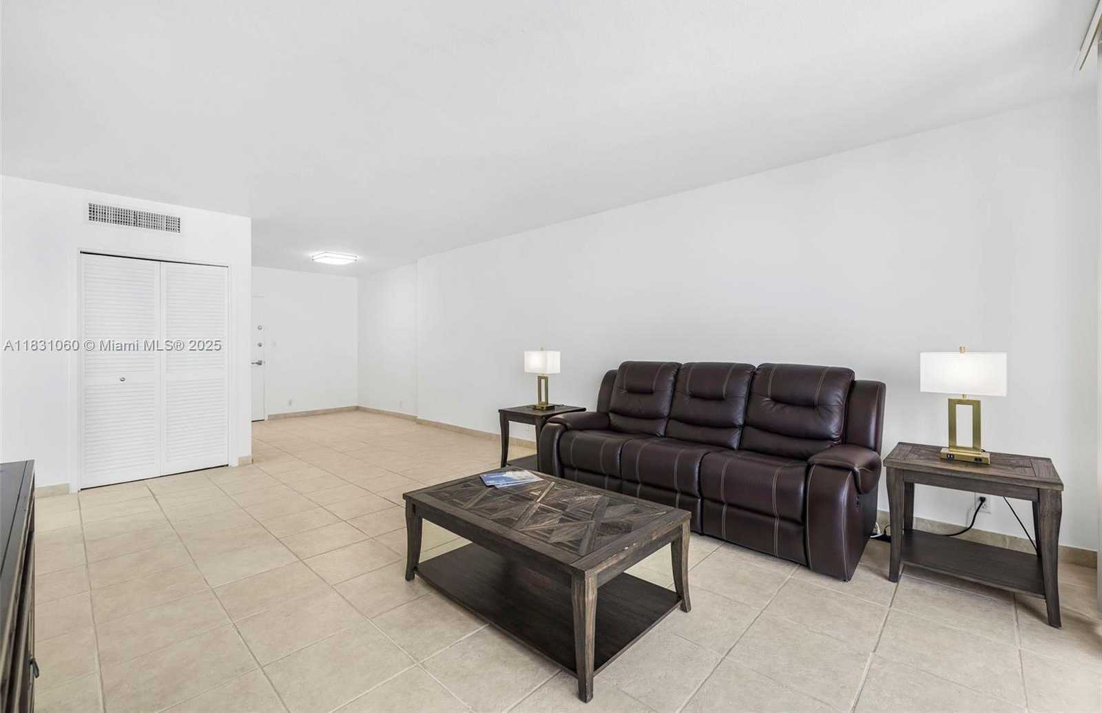 Small Image of 1200 WEST AVE #1419, Miami Beach Number 10