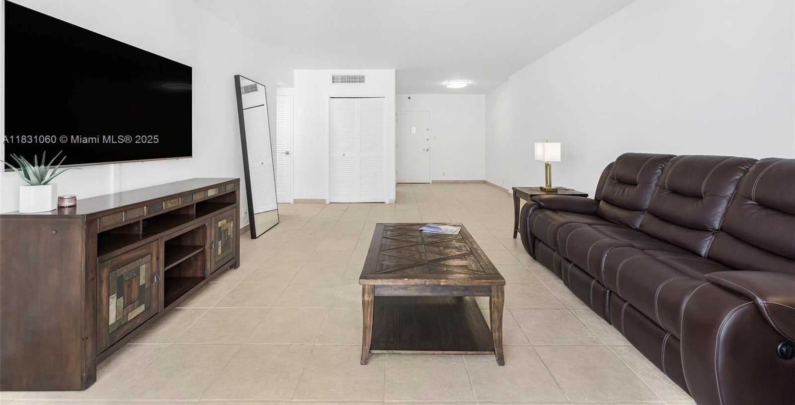 Small Image of 1200 WEST AVE #1419, Miami Beach Number 12